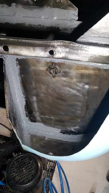 3F9945FC-25A8-45F1-86A0-2F858A67C44C