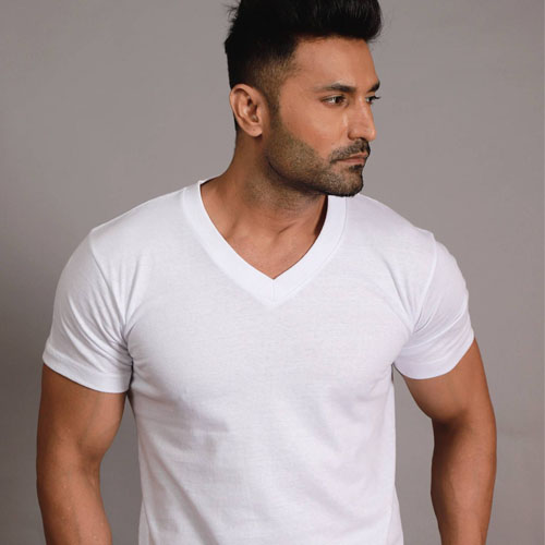 [Image: v-neck-t-shirts-for-fuller-midsection.jpg]