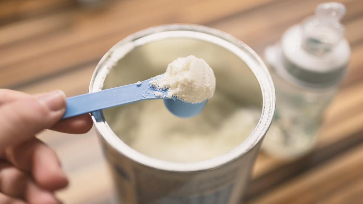 Richiamo per rischio microbiologico per Latte in Polvere Elecare e Alimentum di Similac