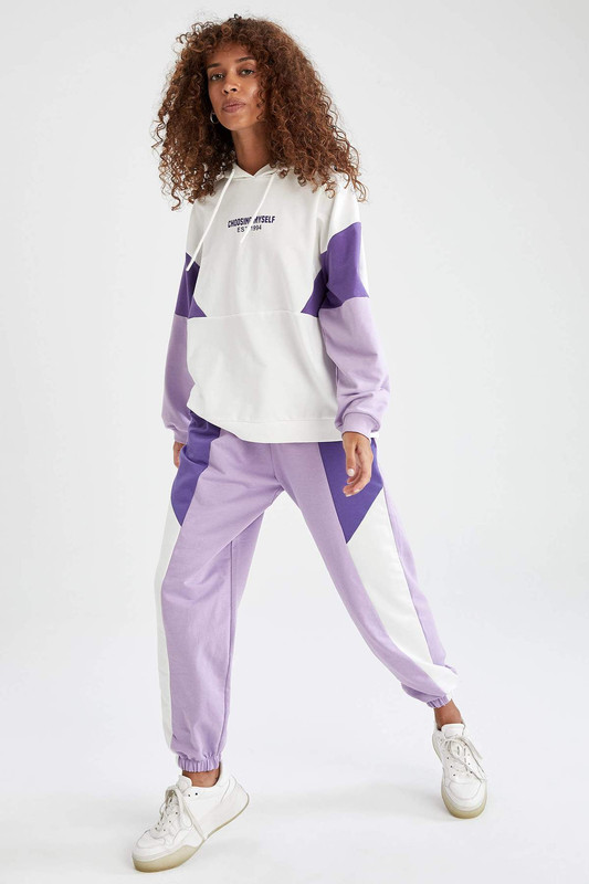 V3155AZ_21AU_PR253_01_01_600x@2x