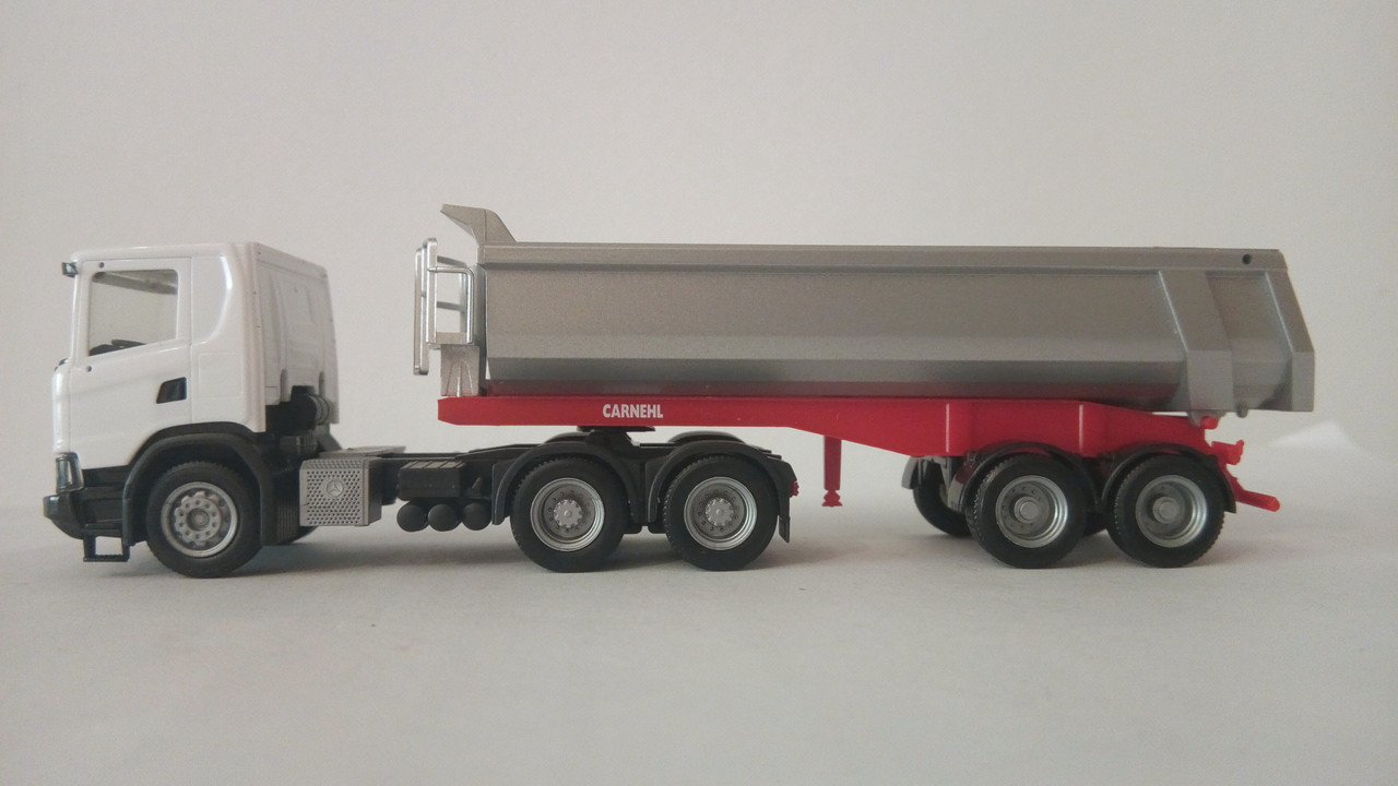 Mach (8963)