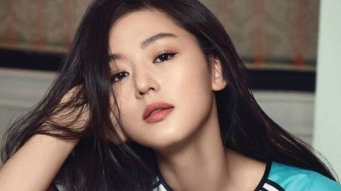 jun-ji-hyun3-20171229-125842.jpg