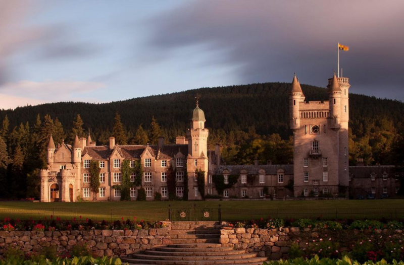 Screenshot-2022-10-10-at-12-35-43-Balmoral-Castle-Estate-on-Instagram-A-beautiful-autumn-day-at-Ba.png