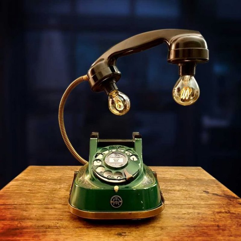 lamp-green-phone.jpg
