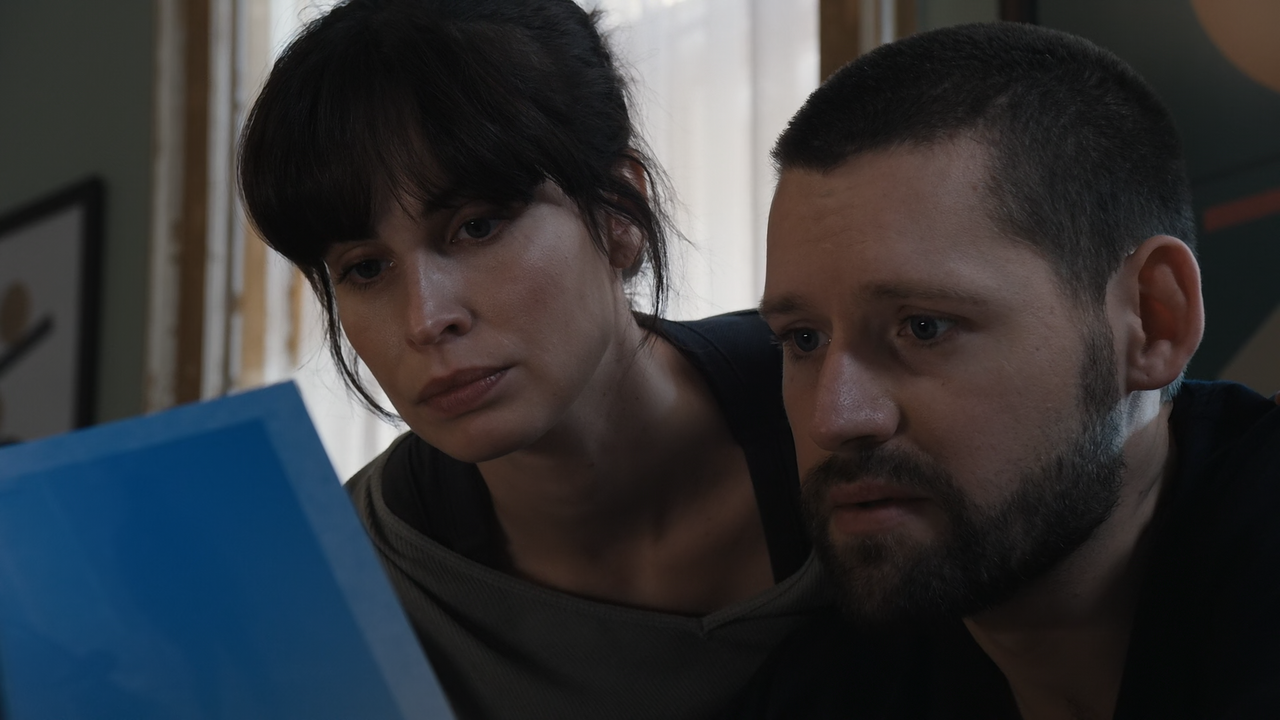 FBI.International.S01E06.The.Secrets.She.Knows.1080p.10bit.AMZN.WEB-DL.DDP5.1.HEVC-Vyndros.mkv_snaps