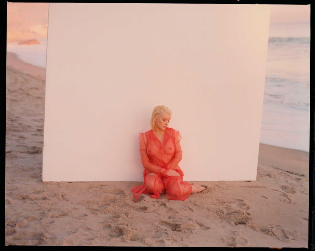 christina-aguilera-liberation-album-photoshoot-2