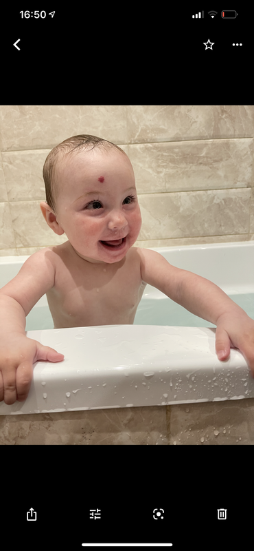 A6654918-4264-4806-ABCE-1445D995DCA4