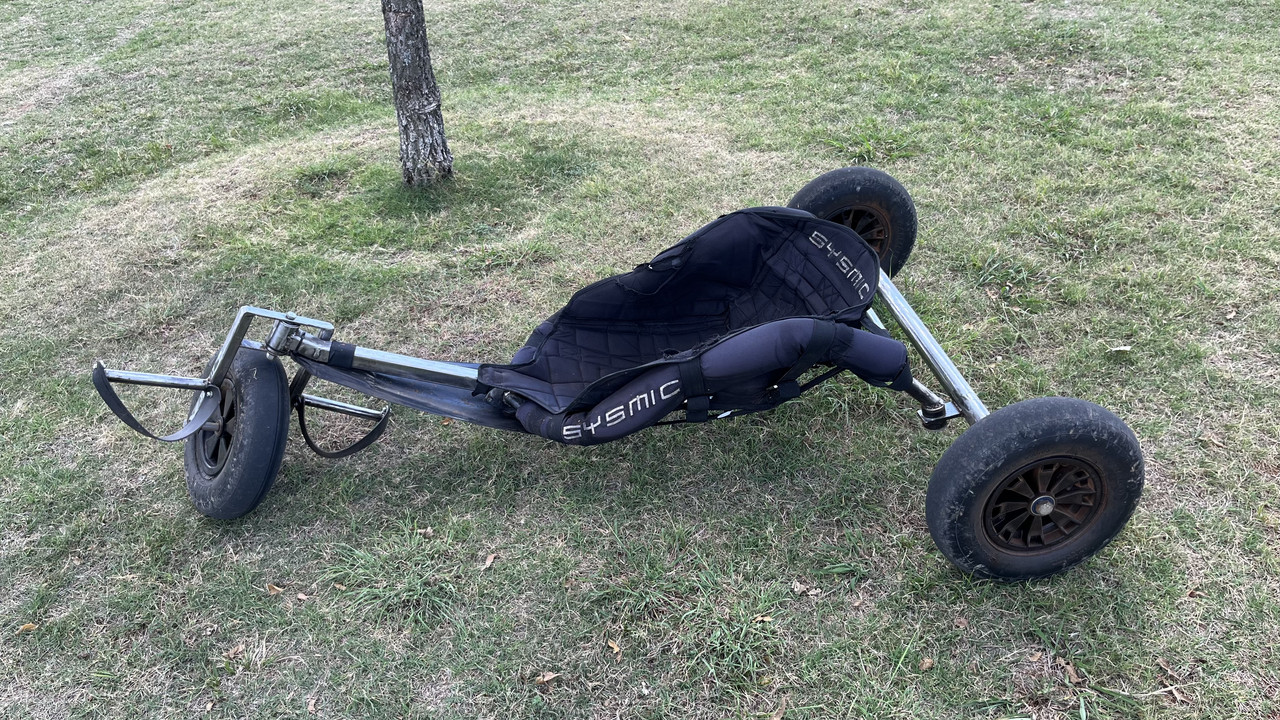 A9FF506E-587B-4033-B22E-900D168DBDAC