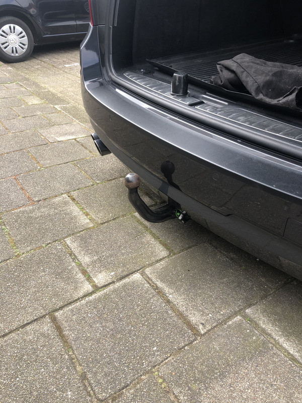 D6DD25DB-29DB-4361-9414-812E757315D5