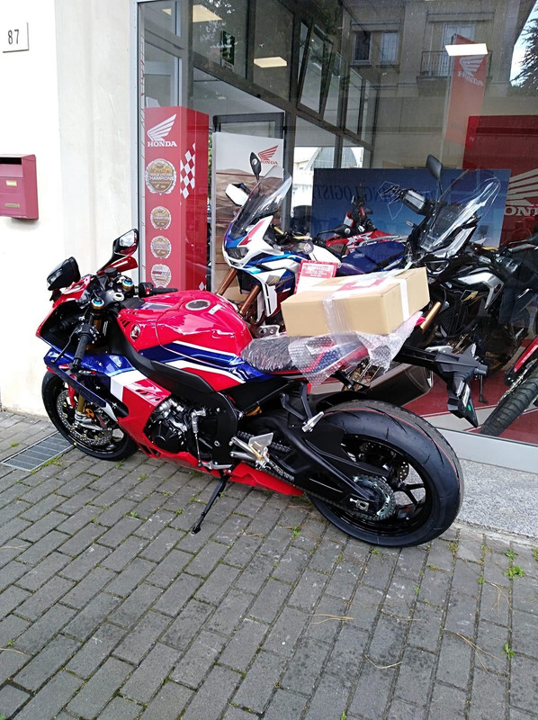 BBF1DD39-9D92-4DE9-A682-B458853234B0