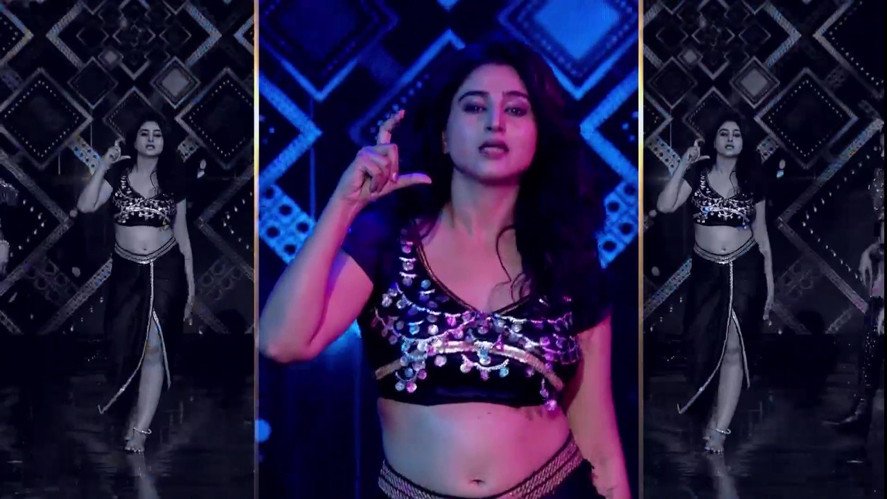 Varshini Sounderajan dance photos Varshini Sounderajan navel show pics Varshini Sounderajan latest viral images Anchor Varshini Sizzling Hot Fleshy Navel & Curvy ASS Shaking KISSIK