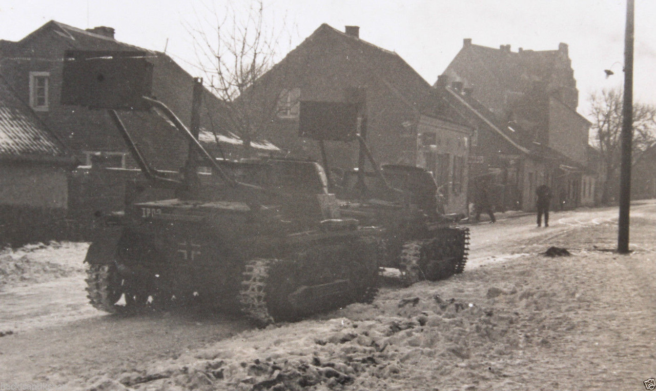 Foto 5. Panzerregiment Panzer II Ladungsträger R
