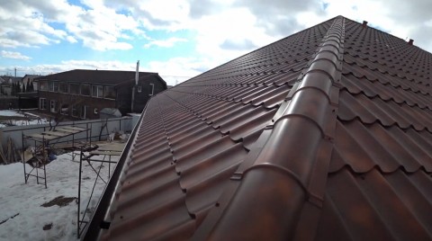 https://i.postimg.cc/fW03kWbR/metalroof.jpg