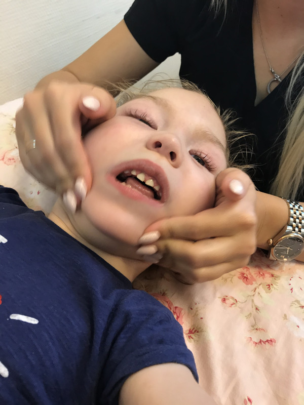 02893AA0-5FF6-497C-B725-89896E92108C