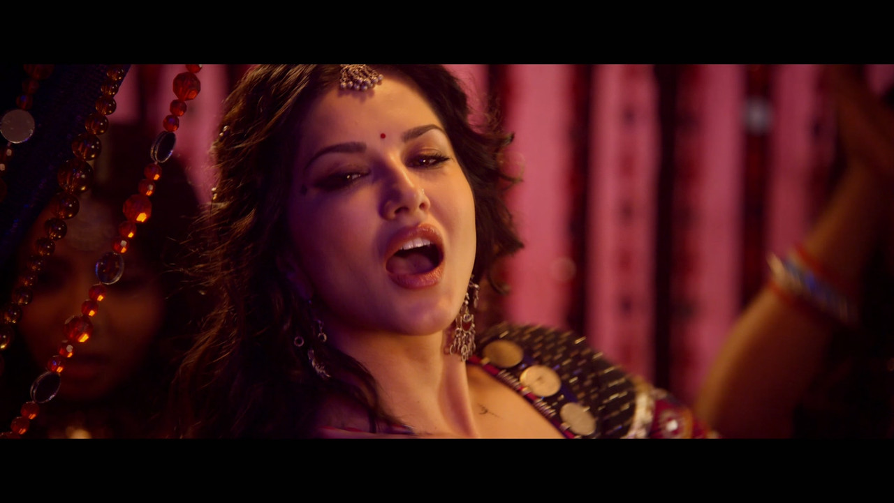 Piya More.m2ts_000038.334