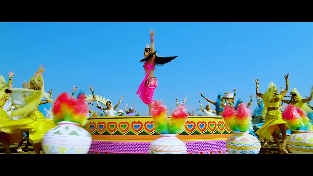 Tamanna Hot Song From Himmatwala Naino Main Sapna 4K (Best Quality).mp4_snapshot_00.16_[2021.04.05_1