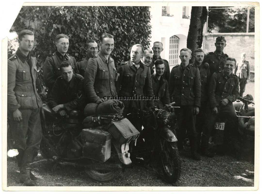Orig. RIESEN Foto ^^ VT Kradmelder mit Zündapp Motorrad in Frankreich 1940