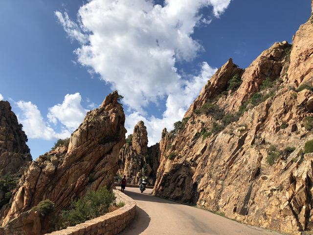 6D9B4BD6-AEC0-4833-8F14-5943F520AF75