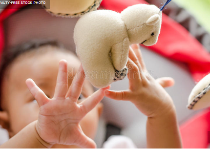 baby-playing.png