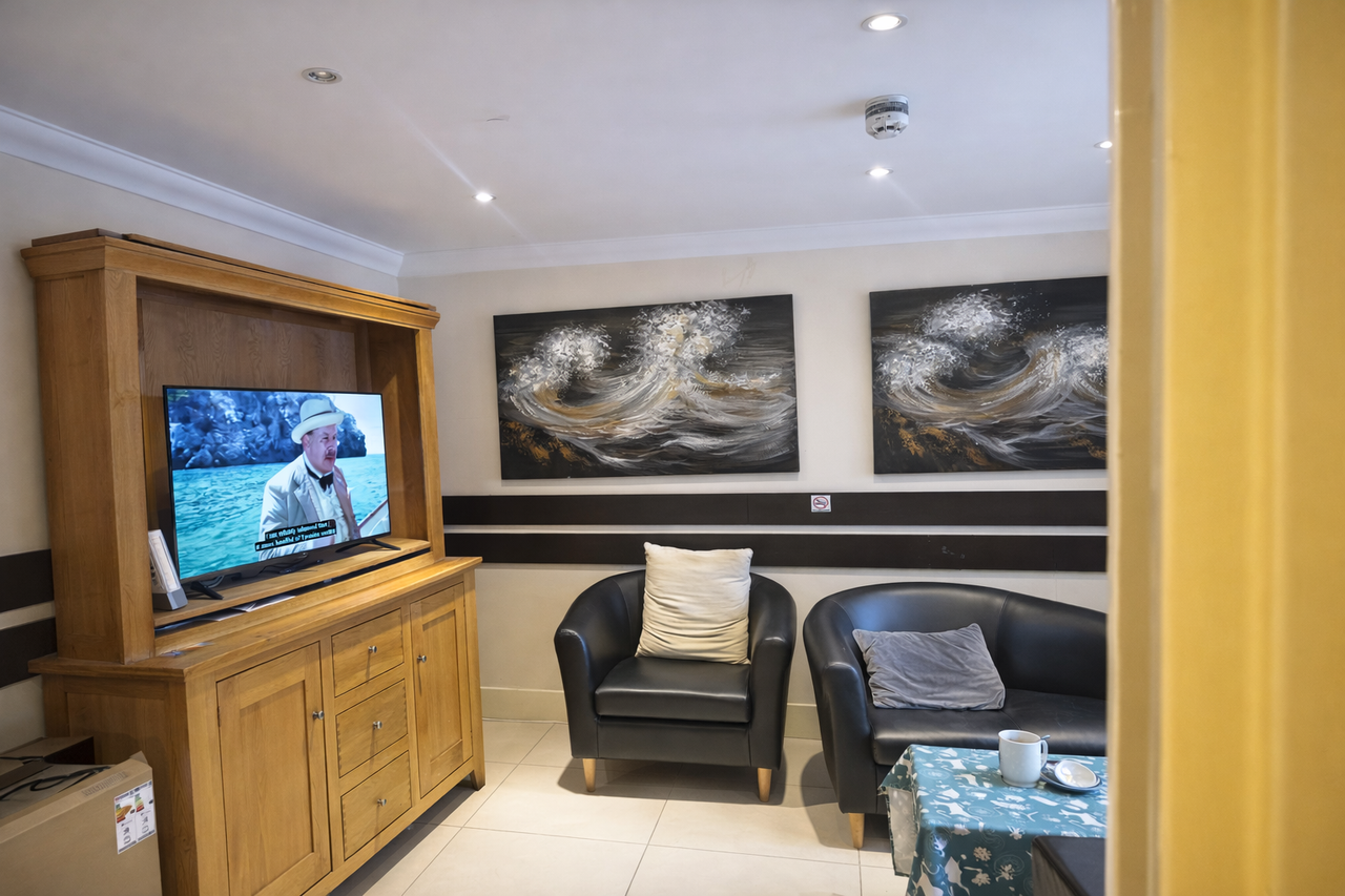 Lynton Road, Harrow photo 3