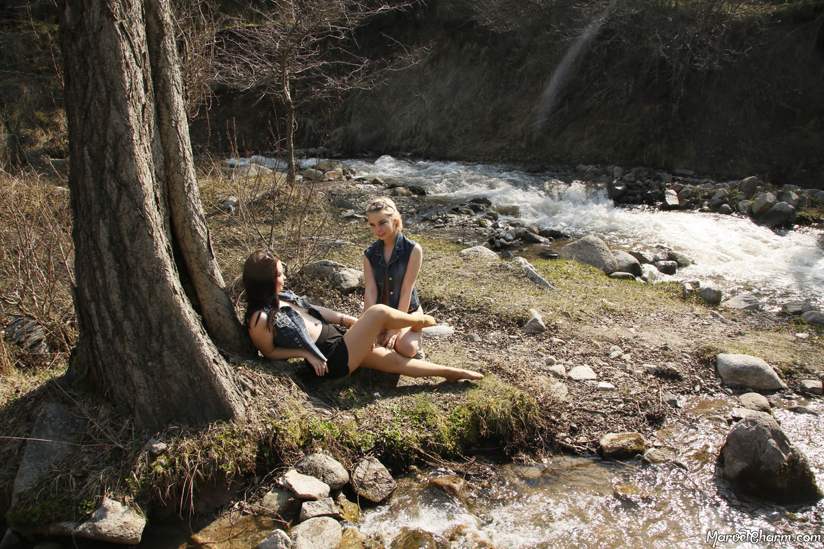 MarvelCharm_Anita-Rebecca-Playmates-050