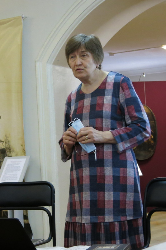 М.Р. Базарова, руководитель музея школы № 1 имени Н.К. Крупской