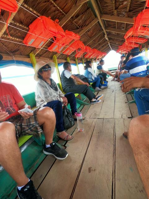 3 SEMANAS EN PERÚ del Amazonas a Machu Picchu 2019 - Blogs de Peru - Día 1. Iquitos El Amazonas despues de 4 vuelos (7)