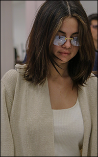 Selena Gomez 022-620