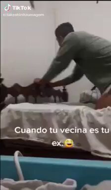 Cuando tu vecina es tu ex