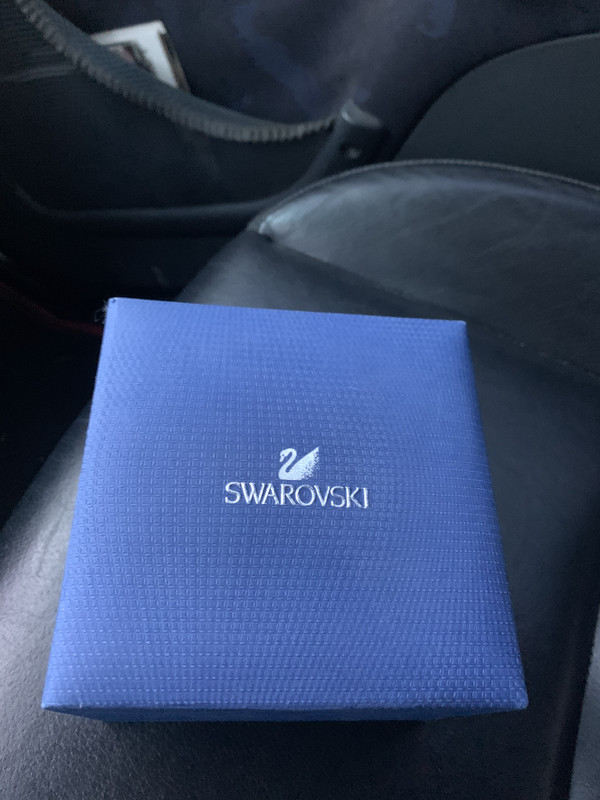 FAF868D9-BF4E-4AEC-AA82-9025AE619949