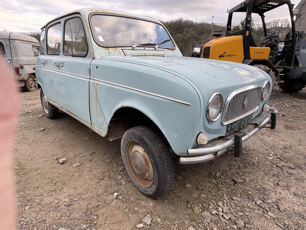 B7EFD9AF-2899-4423-AB35-8260CDFB6ED2