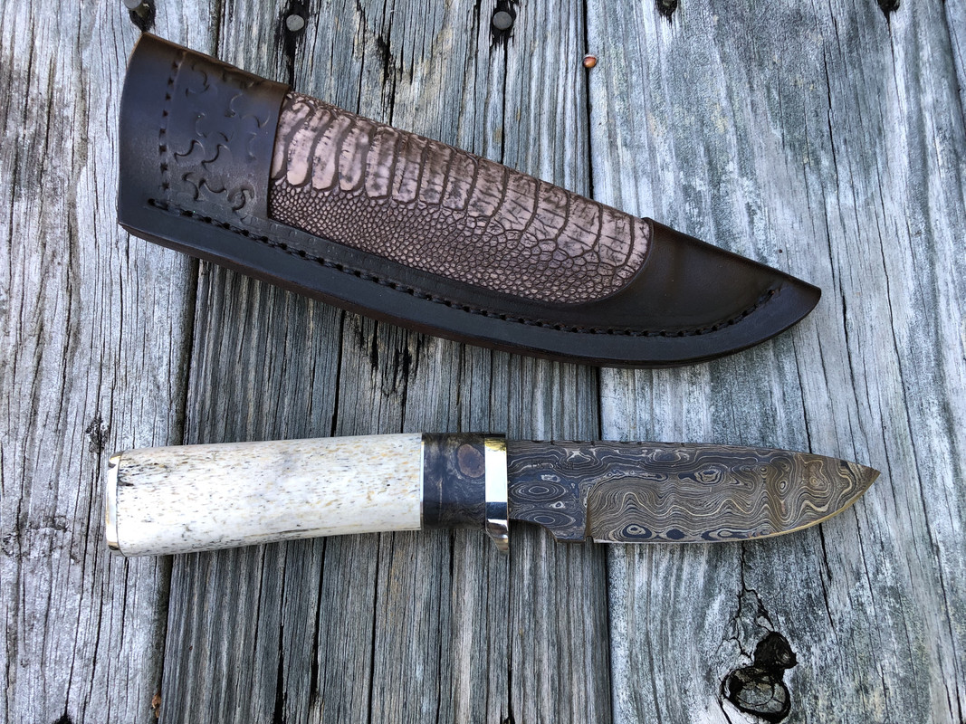 HK_Derr_-_Walrus_Jaw_&_Buckeye_Burl_handle.jpg