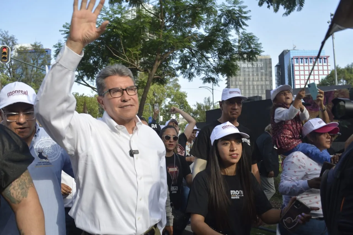 Busca Monreal reconciliación de la clase media,