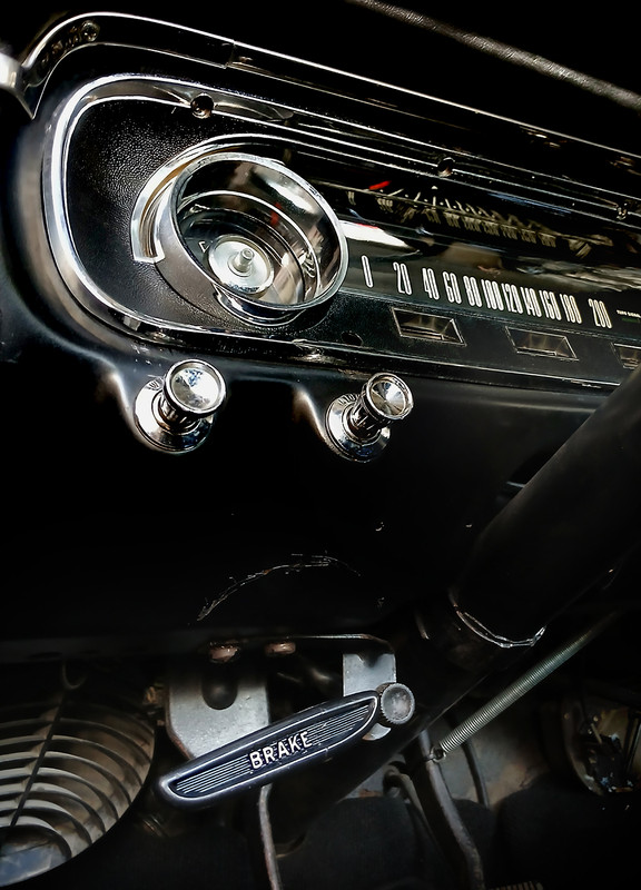 MUSTANG_EA2504-24