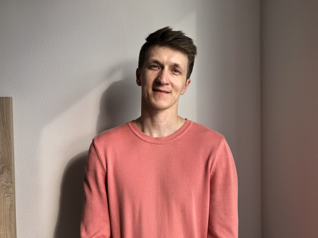 DDF25735-5804-42FB-AE1D-FC0B4E0AE52D