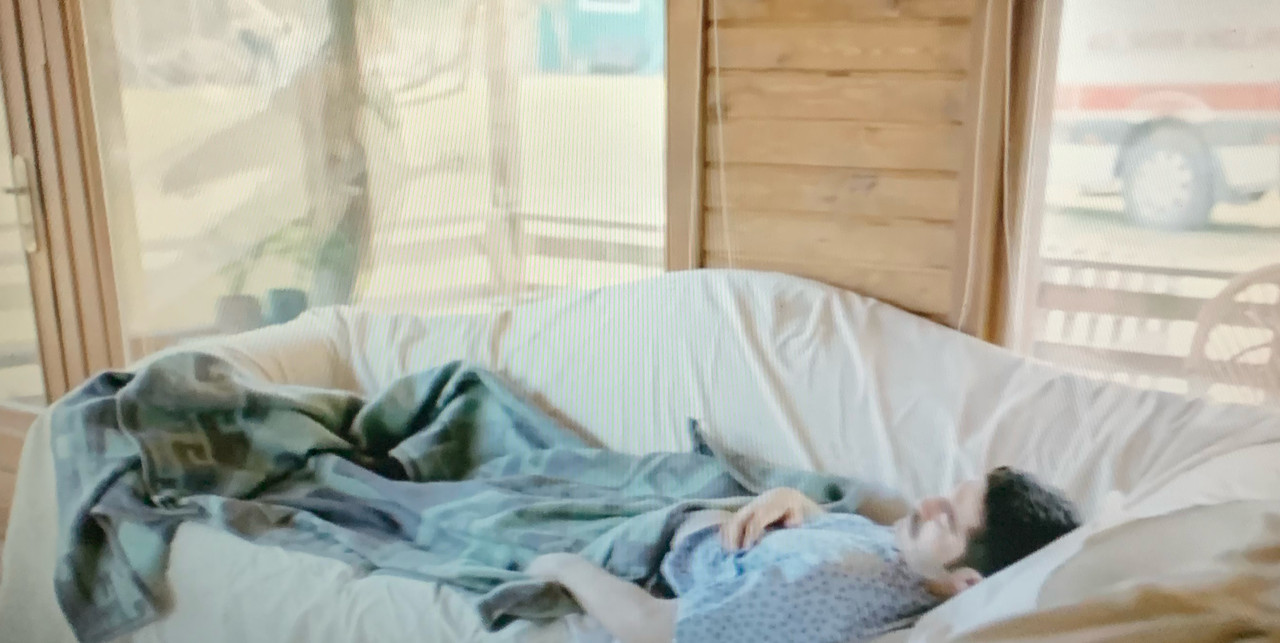 E5AFFDAF-7442-46A4-9B60-25712BA7D31B