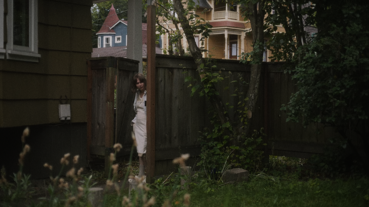 Showing.Up.2023.2160p.WEB-DL.HDR.DV.HEVC-Нечипорук.mkv_snapshot_00.07.57.435