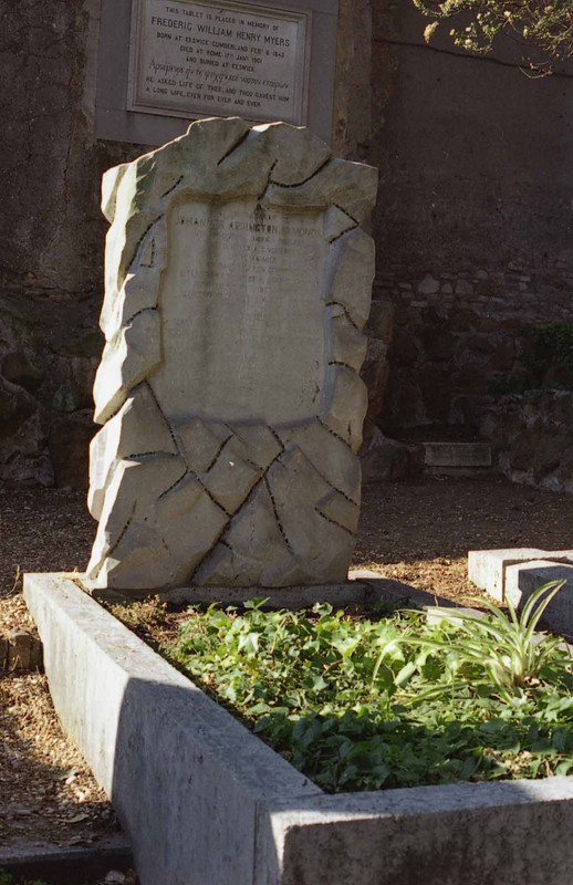 Symonds-John-Addington-Tomba-al-Cimitero-acattolico-Roma-Foto-di-Massimo-Consoli-1996-2