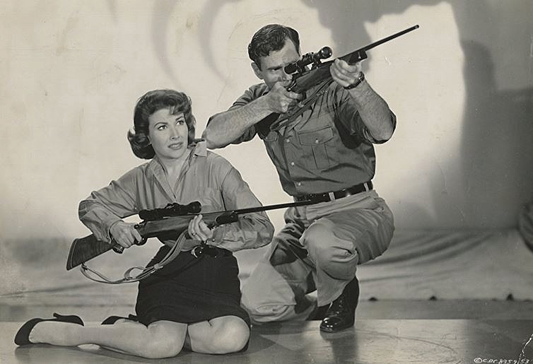 MARA-CORDAY-GIANT-CLAW-2-FOTOR.jpg