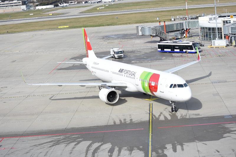 DSC-2427-Airbus-A321-251N-CS-TJN-a-Genev