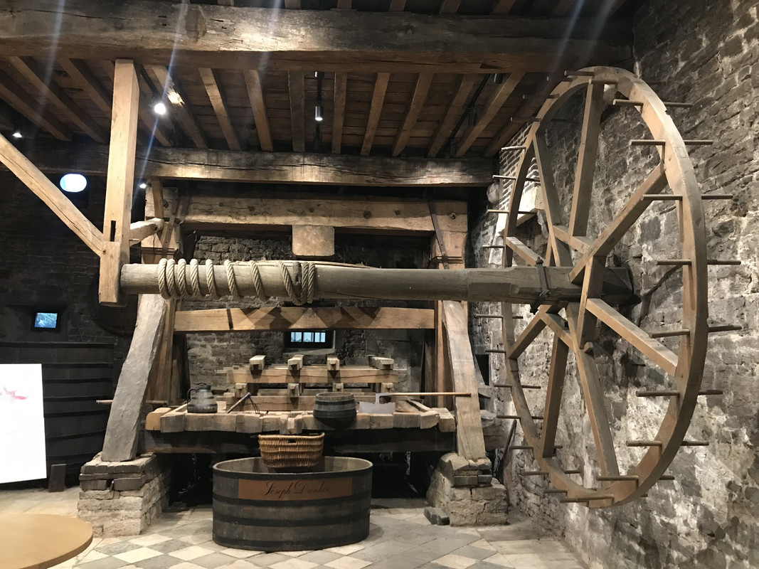 F2C06683-D0FA-41D2-85CC-DF61335E9A13