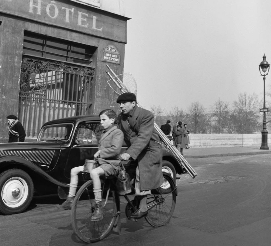 5E6926A2-1277-4C18-8E0D-AFA3C2A996D2