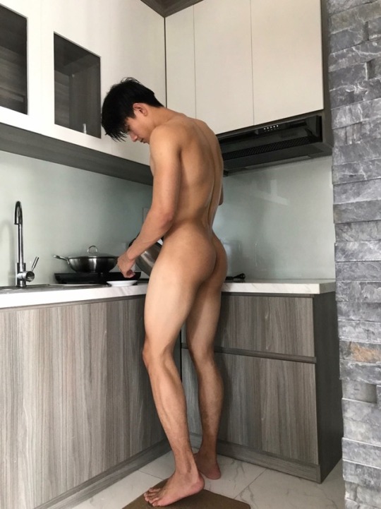 Tập gym cho đẹp chỉ để chụp hình sexy!