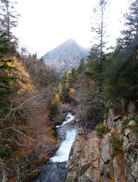 **Día 4 (31 de octubre): Gorgas de Alba y Brujas de Laspaúles - Pirineo Aragonés (2)