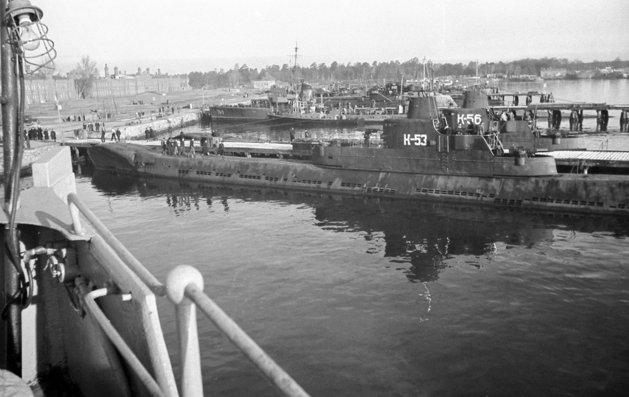 К-53-i-k-56-dalshe-vidna-para-trofeev-motor-kater-torpedolov-proekta-lyursena-i-kak-mne-kazhetsya-to