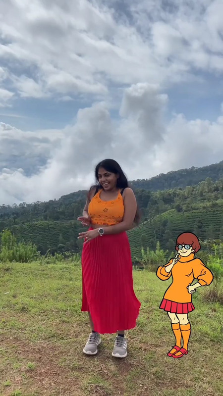 watersoul huge bouncing boobs in bikin and other outfits.mp4_snapshot_00.09.562