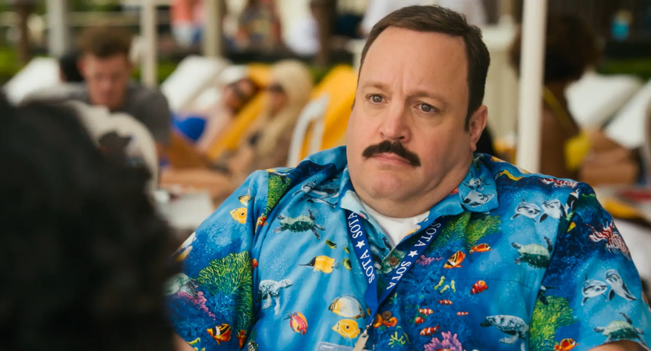 Paul Blart: Mall Cop 2 2015 BluRay [Hindi + English] 480p 720p ESub Screenshot
