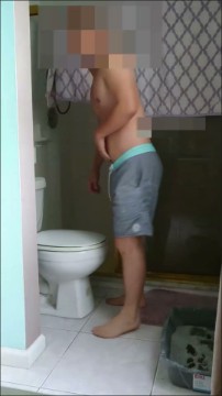 [Image: Voyeur52115103849.jpg]