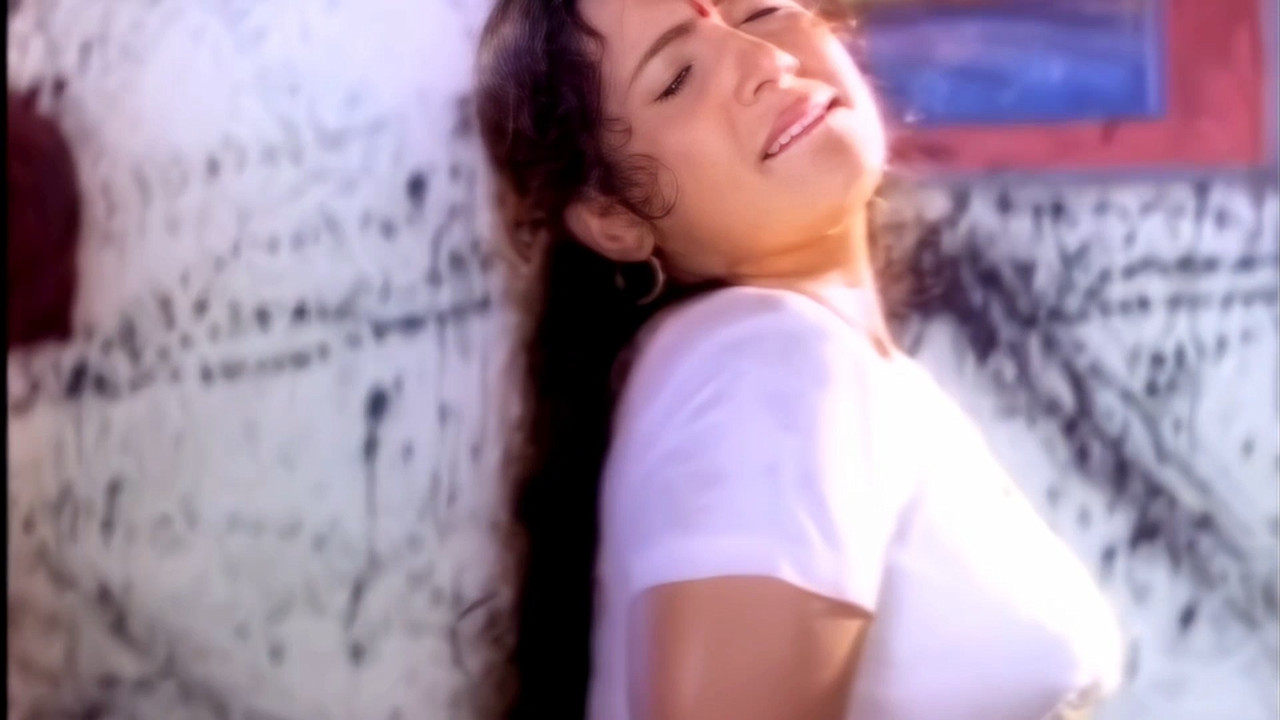 Mallu Maria Erotic Romance in white Saree.mp4_snapshot_01.50.322