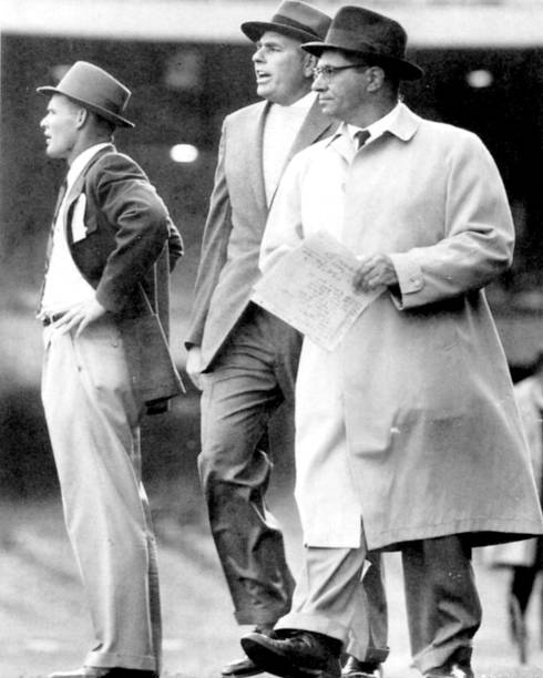 Giants-Coaches.jpg